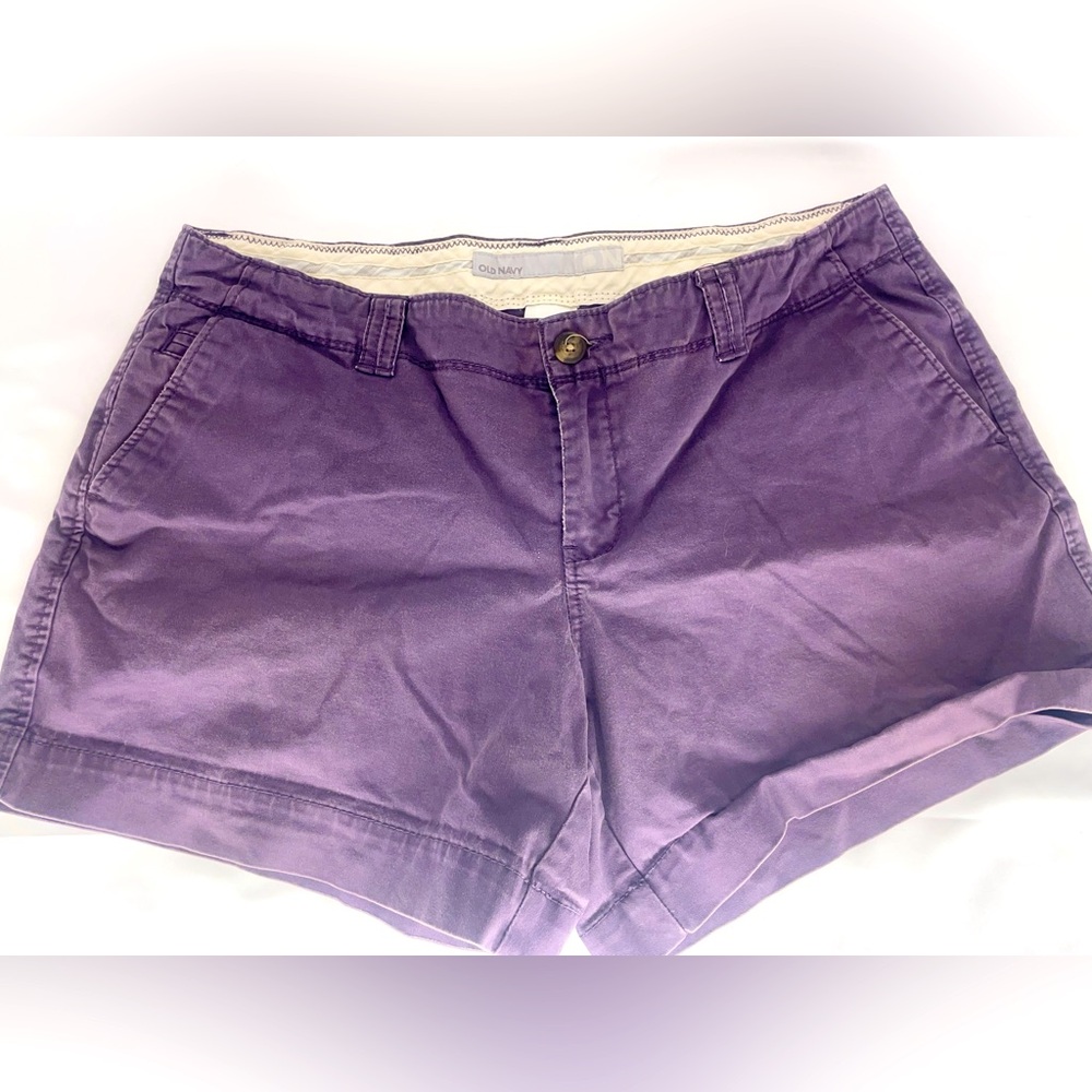 Old Navy * Plum Color Shorts, Women’s Size: 10 Low Rise
